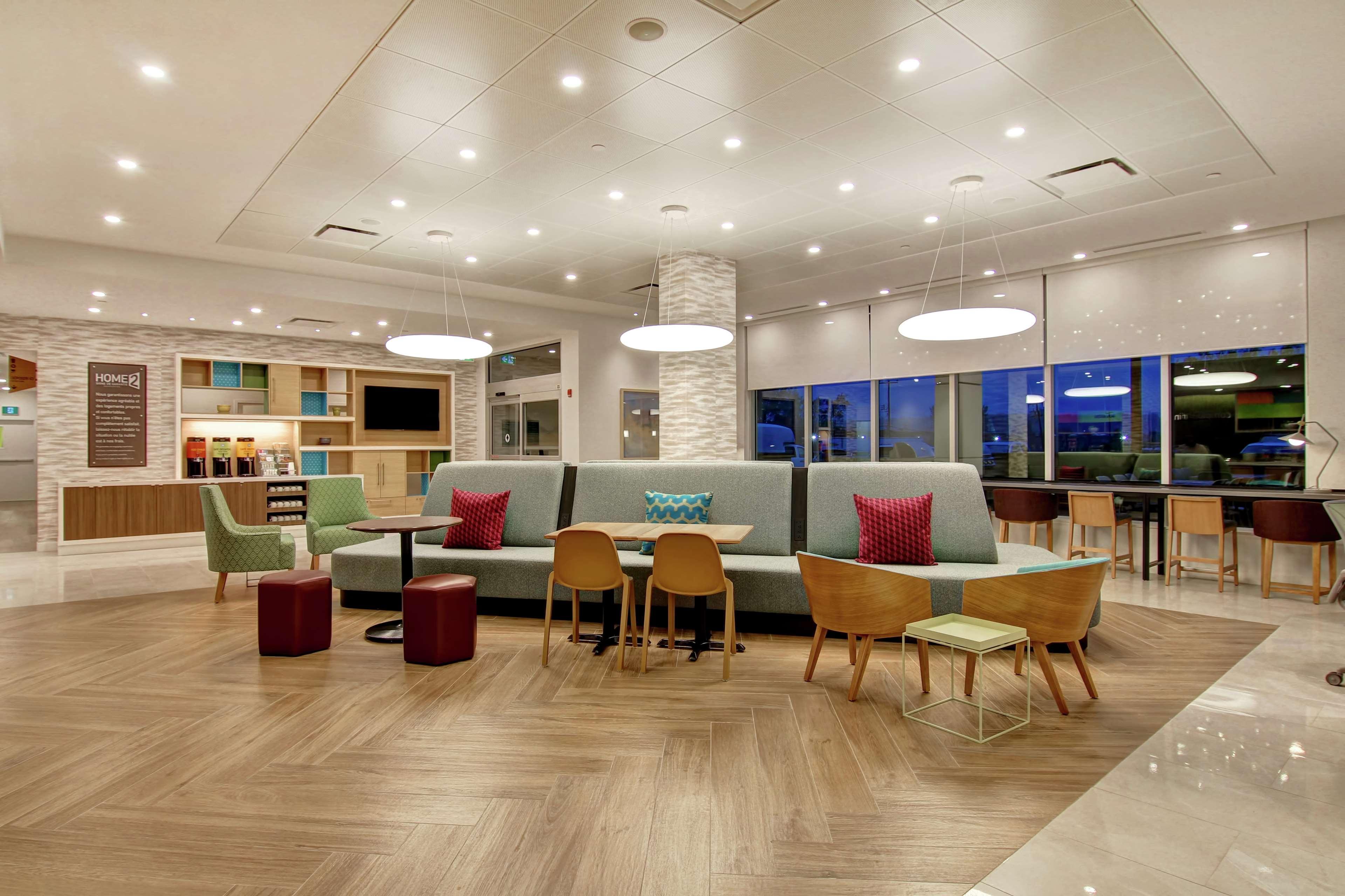 Home2 Suites By Hilton Montreal Dorval Bagian luar foto